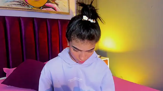 Živý XXX chat LauraAristizabal