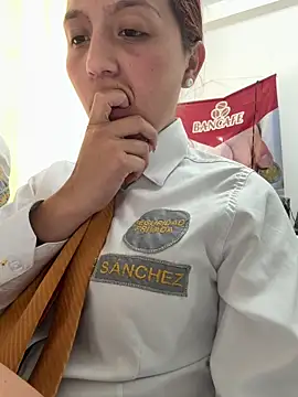 Emily-7_ 라이브 XXX 채팅