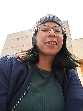 MirandaSingle 现场XXX聊天