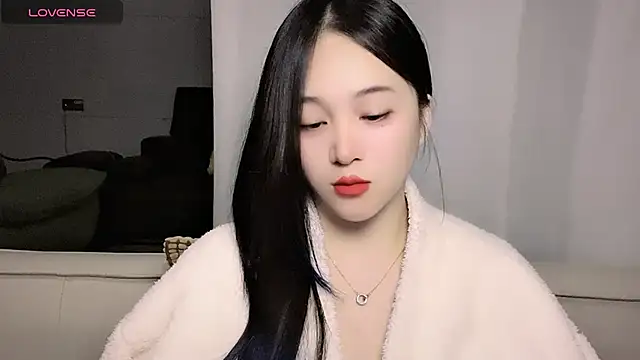 woaiqinqin Chat XXX live