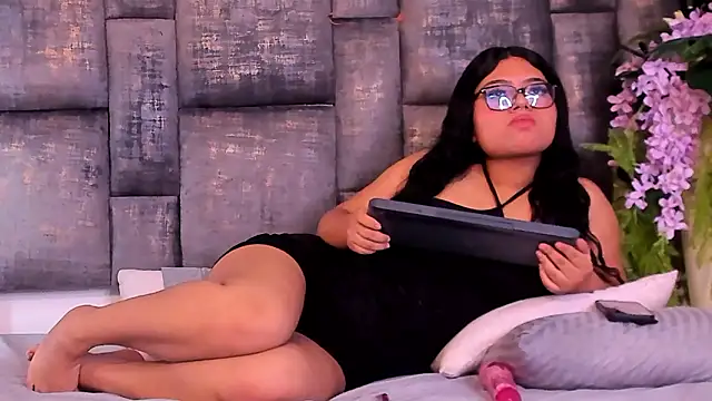 دردشة SamantthaRosxe الجنسية المباشرة