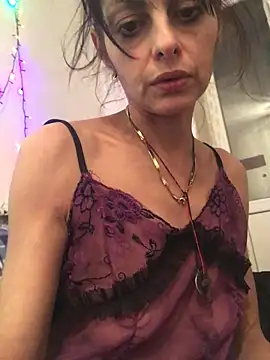 Chat +18 de ChantalXOrchid ao vivo