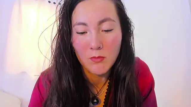 Elle_Lee_ Show in webcam