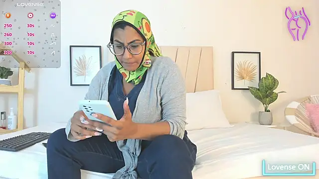 Chat +18 de _Miaa_khalifa_ ao vivo