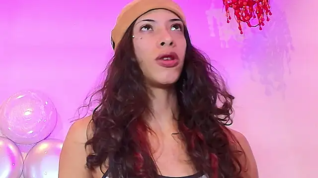 Chatroom XXX en direct de Lia_Valmont