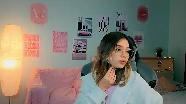 dinnerwithflowers' Live XXX Chat