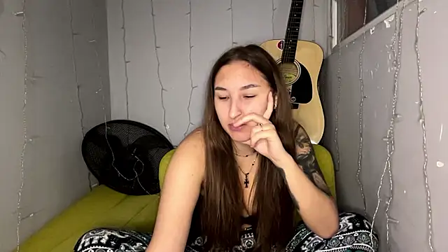 Mlacutehere Chat XXX live