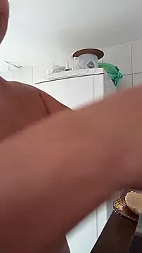 LeoaAnja Chat XXX in diretta