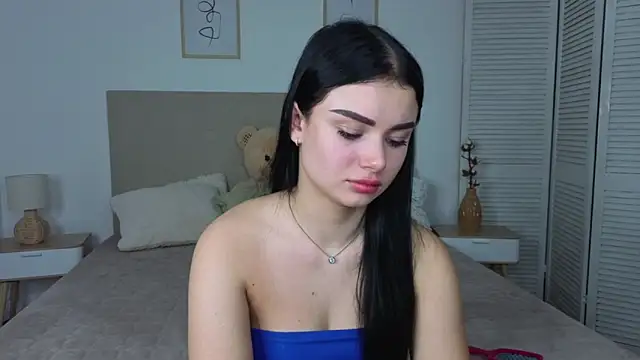 Silena_sky's Live XXX Chat