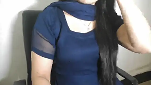 Chat XXX ao vivo de Chanchal--Navya