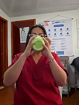 Czat XXX na żywo – JustSamantha_