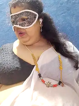 tamilthanushri's Live XXX Chat