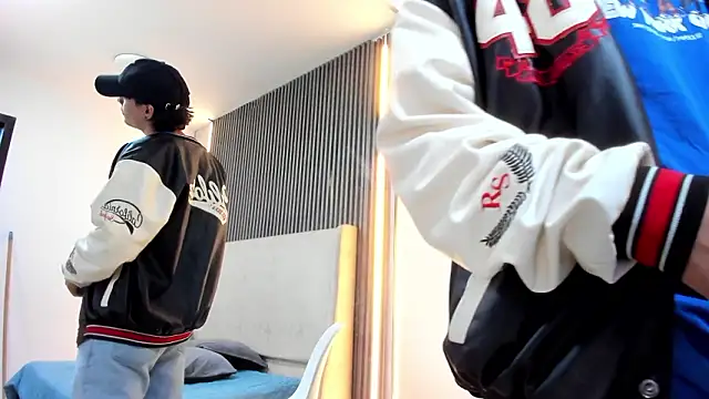 BenitoSaenz's Live XXX Chat