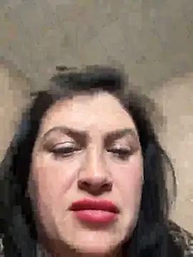 Lubovnikii: διαδικτυακό σόου στην κάμερα