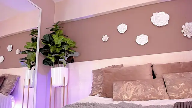 دردشة VictoriaShelby الجنسية المباشرة