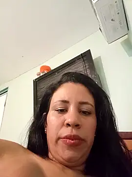 دردشة LeilaTaylor الجنسية المباشرة