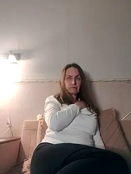 Chat +18 de Evelina_cute ao vivo