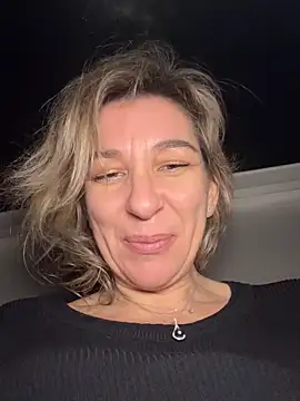 lafeecoquine69 现场XXX聊天