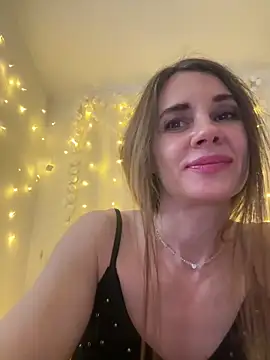 LucieMack élő XXX-chatje