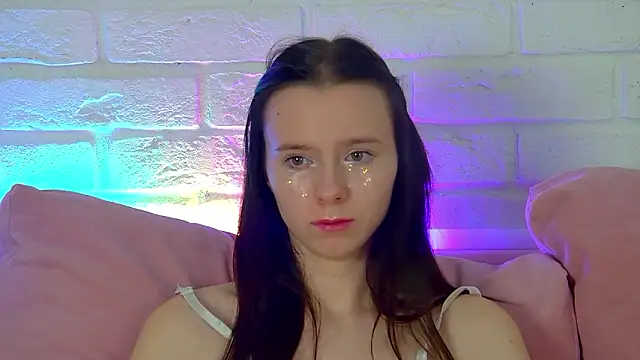 ArinaKubrick élő XXX-chatje