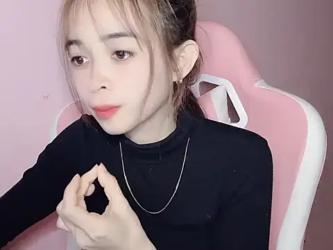 Emily031のライブXXXチャット