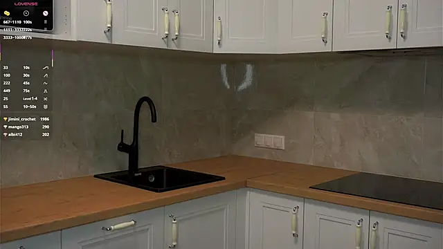 BrianKeyeのライブXXXチャット