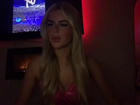 MollieRae élő XXX-chatje