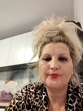 Divineblond: απευθείας συνομιλία Χ ΧΧ