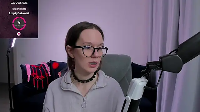 SharkyBaby Chat XXX live