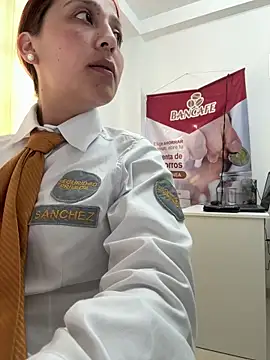 Emily-7_のライブXXXチャット