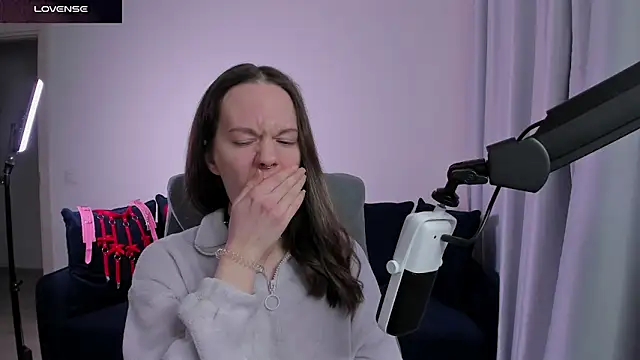 SharkyBaby's Live XXX Chat