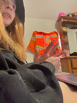 دردشة SeccySerena الجنسية المباشرة