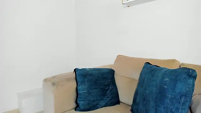 دردشة april_smiith الجنسية المباشرة