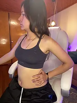 Chat XXX en directo de Ninffa_pinkk21