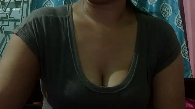 Chat XXX en directo de AVNI09-