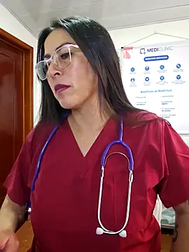 JustSamantha_ Chat XXX in diretta