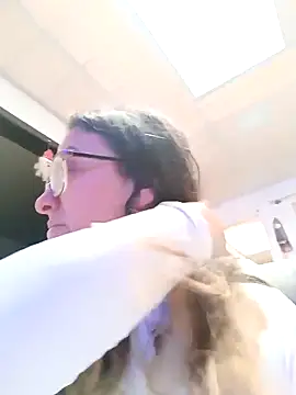 miss_hanna07 Show in webcam