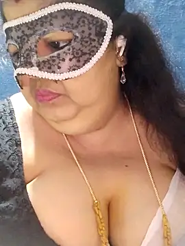 tamilthanushri Live XXX-chat