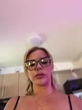 TatianaMlf Adlı Modelin Canlı XXX Sohbeti