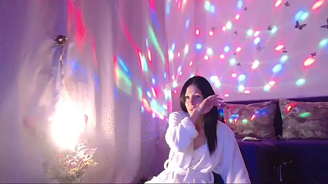 ElysaSun: онлайн-секс-чат