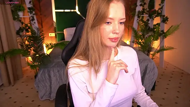 MollyyMayy Show Webcam