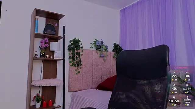 emilyrouxe Chat XXX in diretta