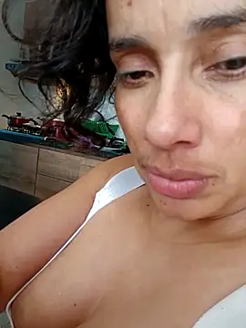 LEIRIS_Y_FRED_01 Chat XXX in diretta