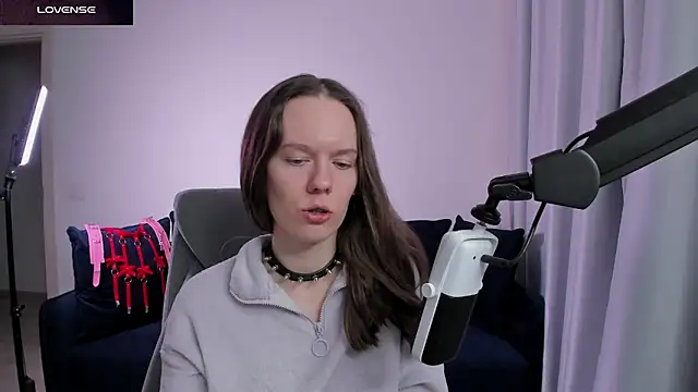 SharkyBaby – Naživo XXX chat