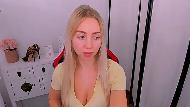 دردشة MargaritaRose الجنسية المباشرة