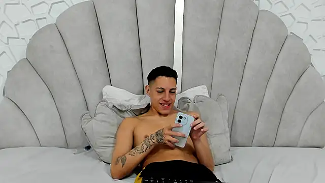 Chat XXX en directo de thiago19s