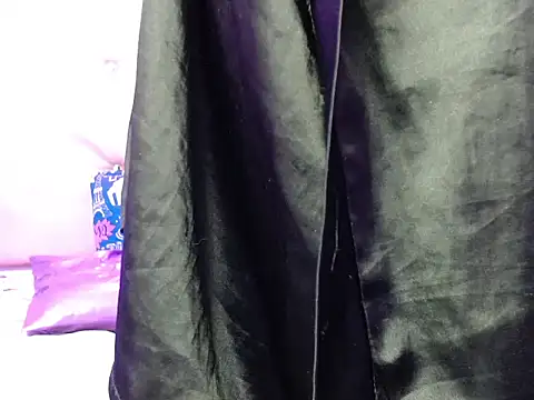 lili_roussi 现场XXX聊天