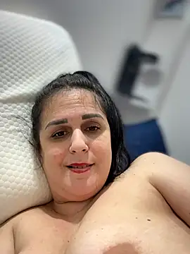 QueenMaryXO 现场XXX聊天