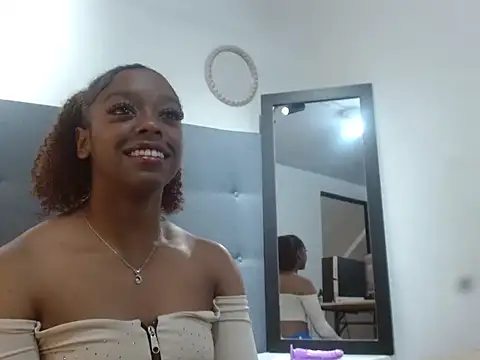 serenababe_ 现场XXX聊天