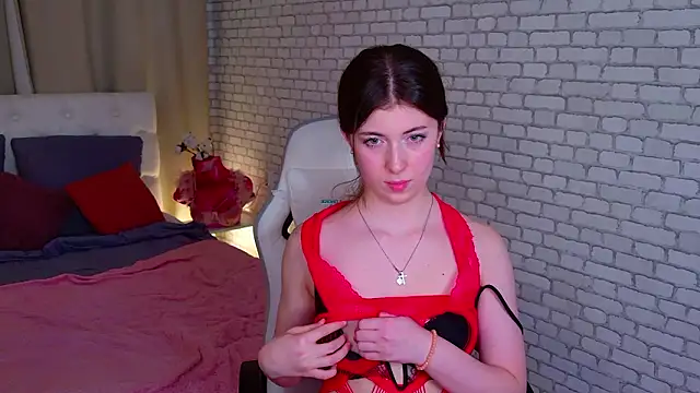 LunarDreamm's Live XXX Chat